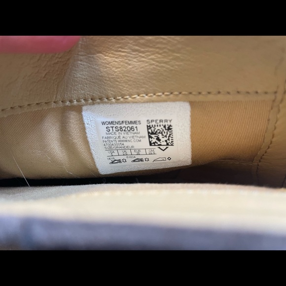 Gray Sperry boots - Picture 6 of 7